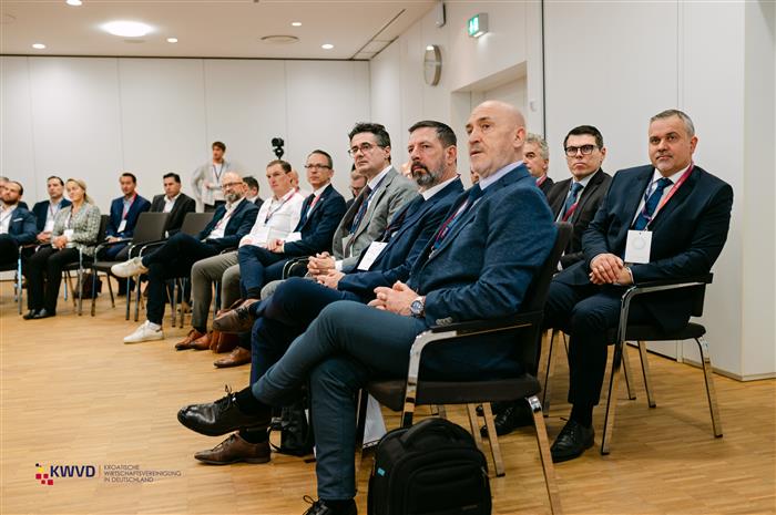 Glasovi stroke potrjujejo pospešek vodikove in zelene energetske preobrazbe – GEO Forum 2025