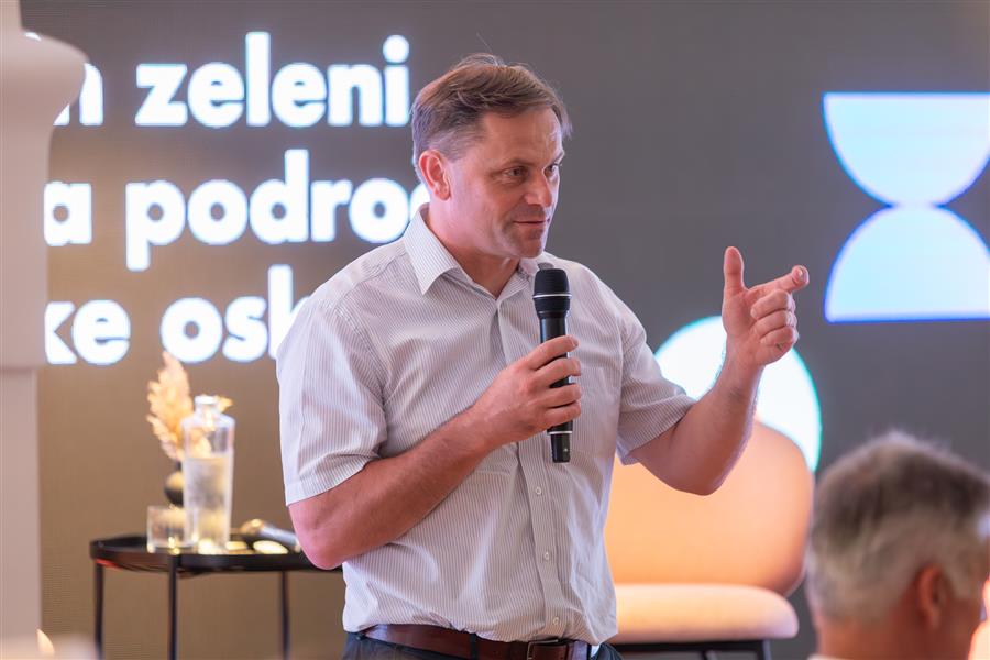Prihodnost se ne zgodi – prihodnost ustvarjamo! Vabljeni. 