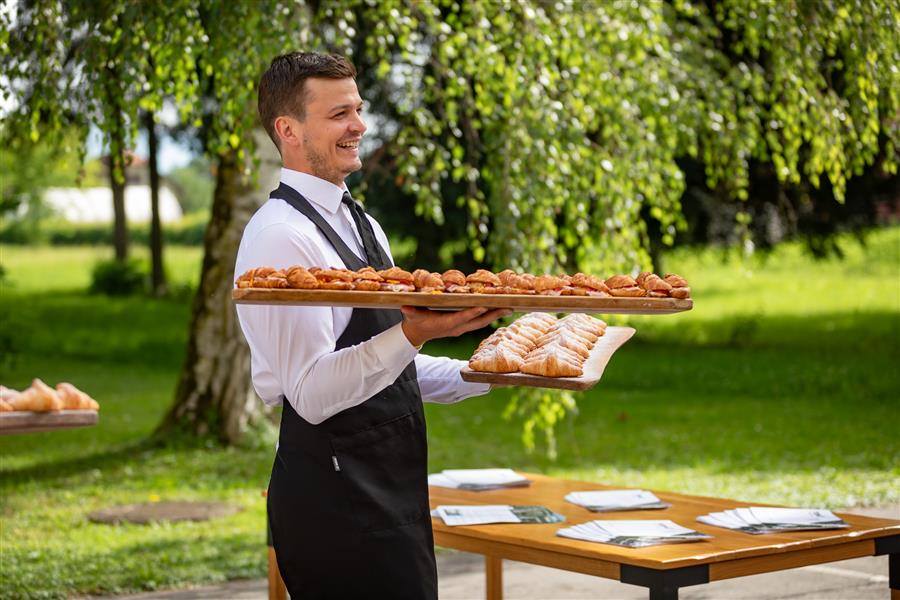 Prihodnost se ne zgodi – prihodnost ustvarjamo! Vabljeni. 