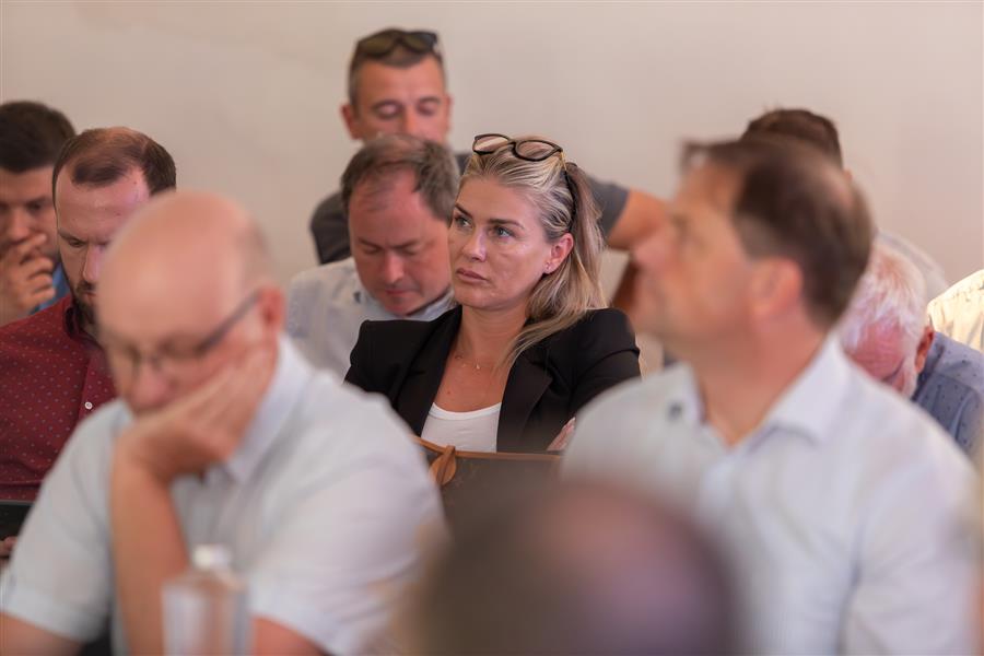 Prihodnost se ne zgodi – prihodnost ustvarjamo! Vabljeni. 